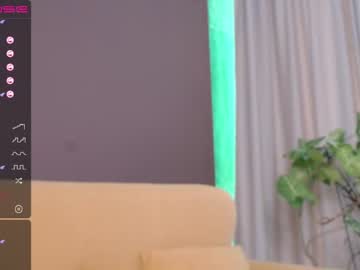 webcam girl small_blondee image #1738089