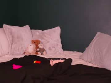 webcam girl innocentprovenguilty image #4552387