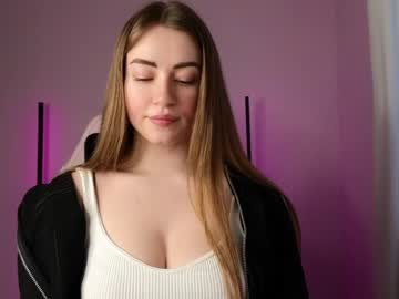 webcam girl strawberryjamx image #4298691