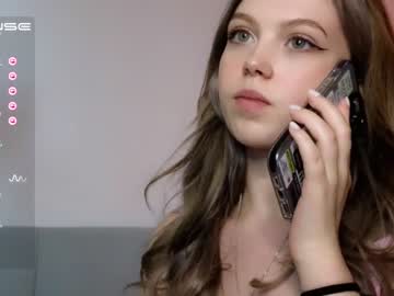 webcam girl small_blondee image #4518150