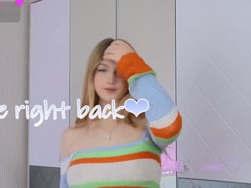 webcam girl small_blondee image #8767328