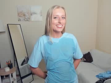 webcam girl mindinclouds image #7758021