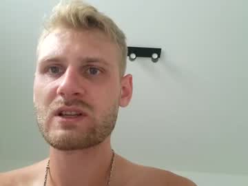 webcam man nippllecken image #5642902