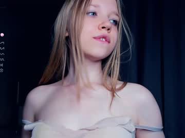 webcam girl hug_honestly image #5795762