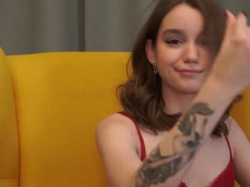 webcam girl harrieteasley image #8376077