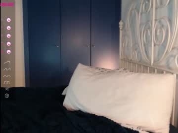 webcam girl cherrrish_ image #5580478
