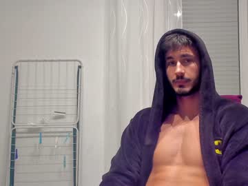 webcam man hola_hola_555 image #611362