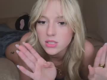 webcam girl prettiestprincess image #9713232