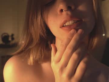 webcam girl bibi_it_is image #2072490