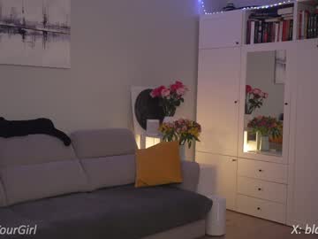 webcam girl _blackbee_ image #8359797