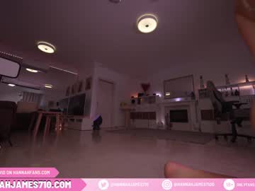 webcam girl hannahjames710 image #2720372