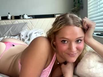 webcam girl sweetbrittaniexox image #9259075