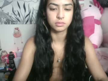 webcam girl sweetnek0 image #1952469