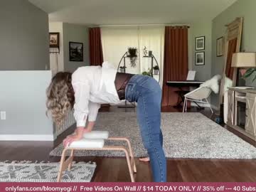 webcam girl bloomyogi image #1883724