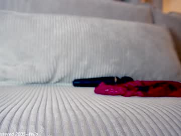 webcam girl x_lily_x image #7197040