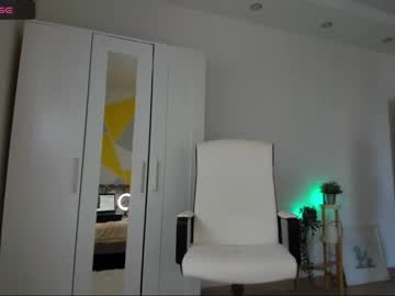 webcam girl roxy_blue_eyed_ image #5131747