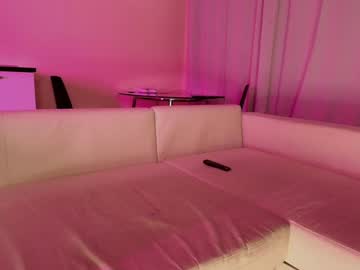 webcam girl hollyextra image #9187869