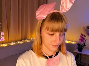 webcam girl moiraashmore image #8304204