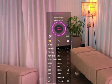 webcam girl lau__1 image #8977066