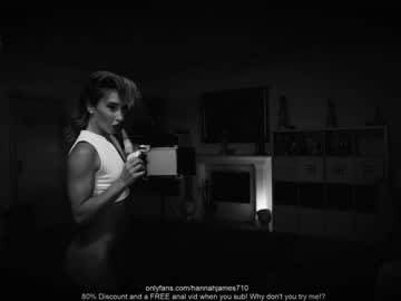 webcam girl hannahjames710 image #2684342