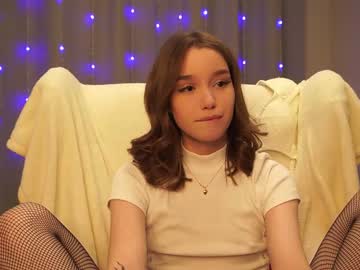 webcam girl harrieteasley image #8593703