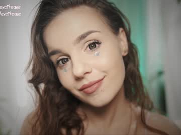 webcam girl excitease image #5575348