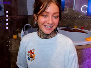webcam girl nickyneck image #2210673