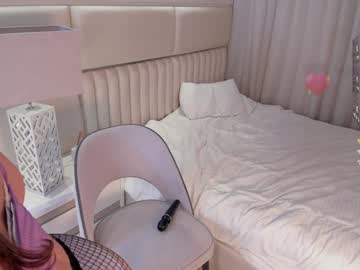 webcam girl little_lolla18 image #8286520