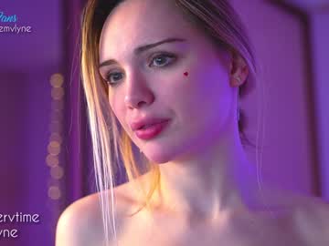 webcam girl emmber image #990493