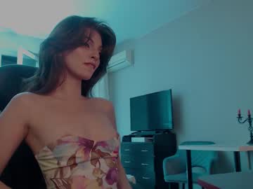 webcam girl two_trunkx image #7938986