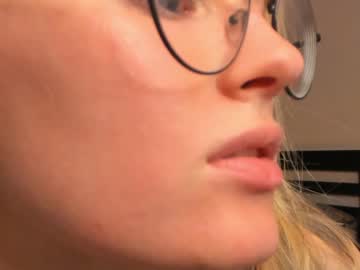 webcam girl linellali image #3077215