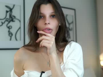 webcam girl peek_in_my_window image #7808745