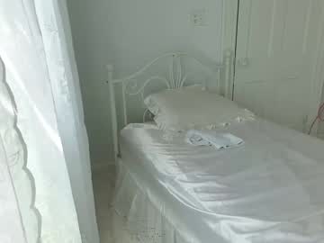 webcam girl littlegreekflower image #9398506