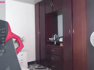 webcam girl cuteisagomez image #2732421