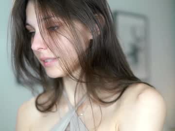 webcam girl peek_in_my_window image #7524546