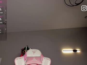 webcam girl bzzzme image #8815573