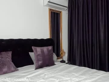 webcam girl moniqueeass image #3219526