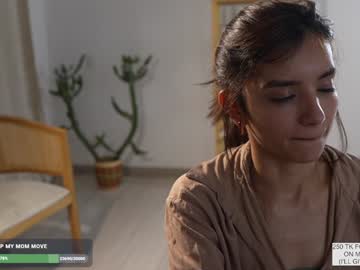 webcam girl urcutelinda image #8482555