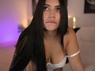 webcam girl ashlyeroberts01 image #8447780