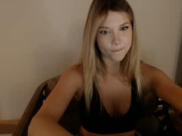 webcam girl bitter_moon image #4030024