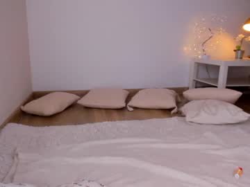 webcam girl roxy_blue_eyed_ image #7200258