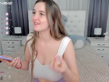 webcam girl emmika_ image #3606605
