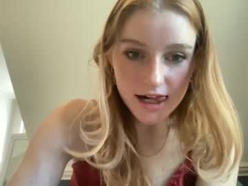 webcam girl frecklytaylor image #2493885