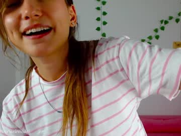 webcam girl ambertan1 image #4856517