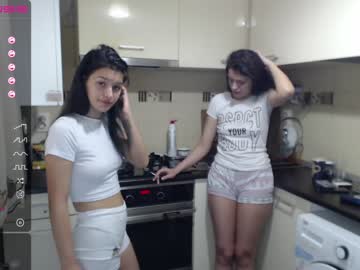 webcam couple maya_and_guests image #1930361