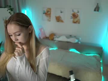 webcam girl avroramy image #8395110