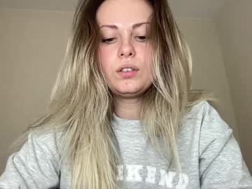 webcam girl like_shh image #1044490