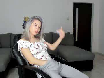 webcam girl littlepinky77 image #887295