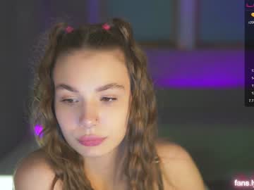 webcam girl hoolybunny image #3112209