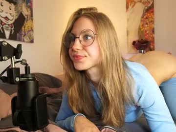 webcam girl hotchillylovers image #7187391